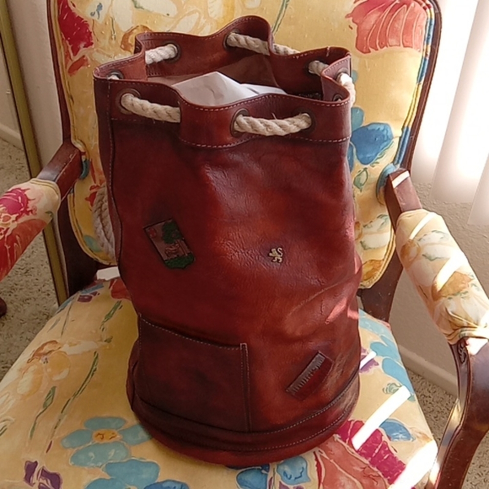 Pratesi.  Luxury Italian Made Versatile Leather Duffle Style Luggage Bag. NWT.
